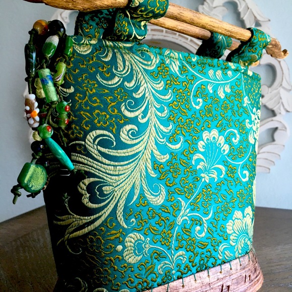 Handbag - Picture 1 of 4